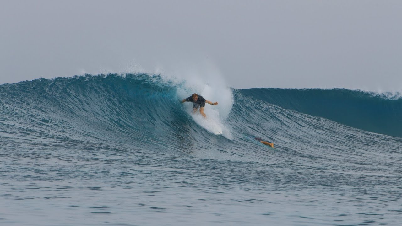 SURFING UNCROWDED WAVES IN THE MALDIVES!