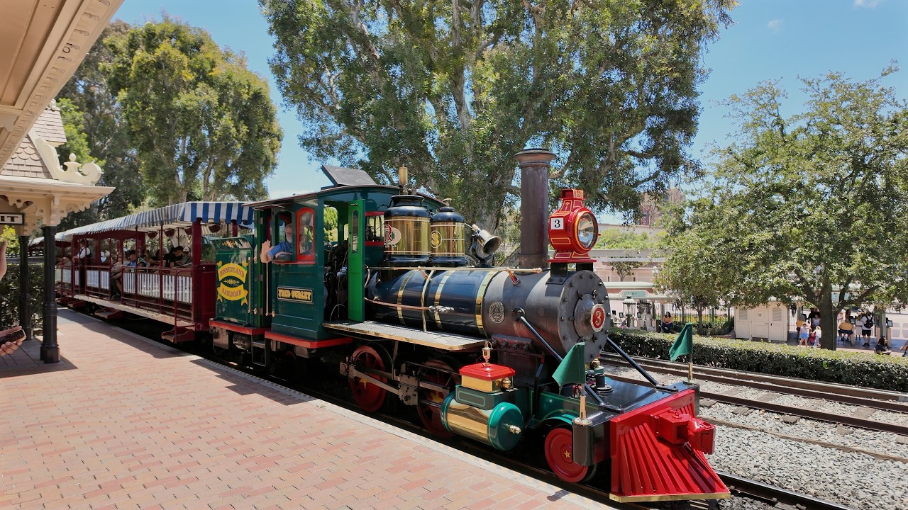 FULL LOOP: Disneyland Railroad in June 2026 4K