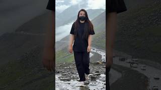 UK Vibes 🇬🇧 | Full Black Outfit 🖤 Elegant Street Style ✨ #Shorts #youtubeshorts #viralvideo
