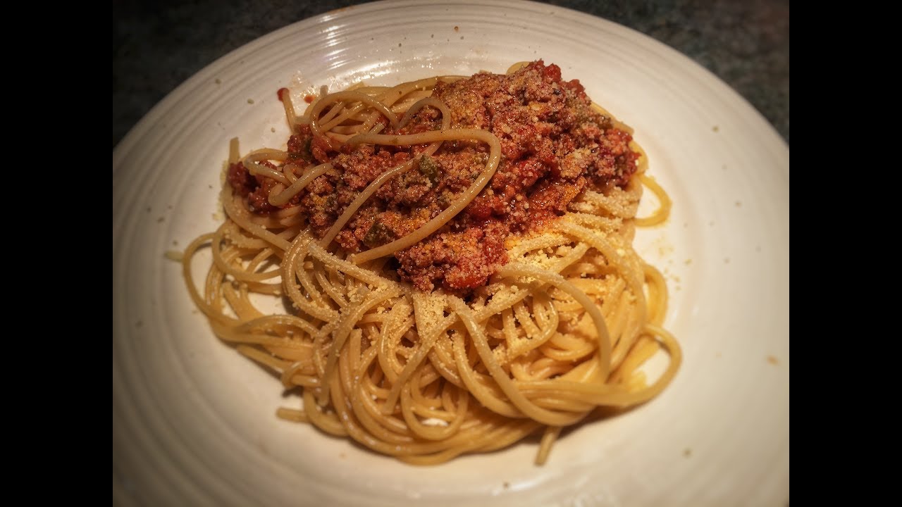 Best Spaghetti with Meat Sauce alla Greenwich - YouTube