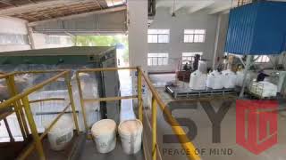 Dry bulk container liner bags and FIBCs