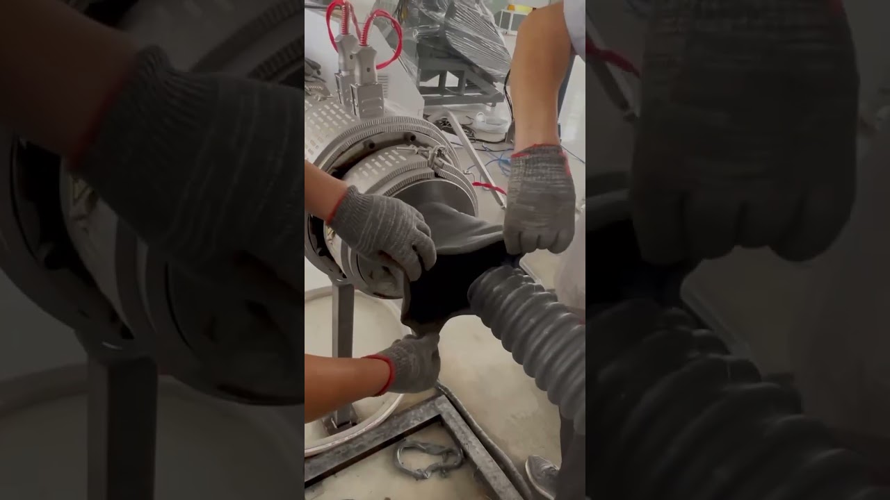 PE carbon spiral hose extrusion machine .  