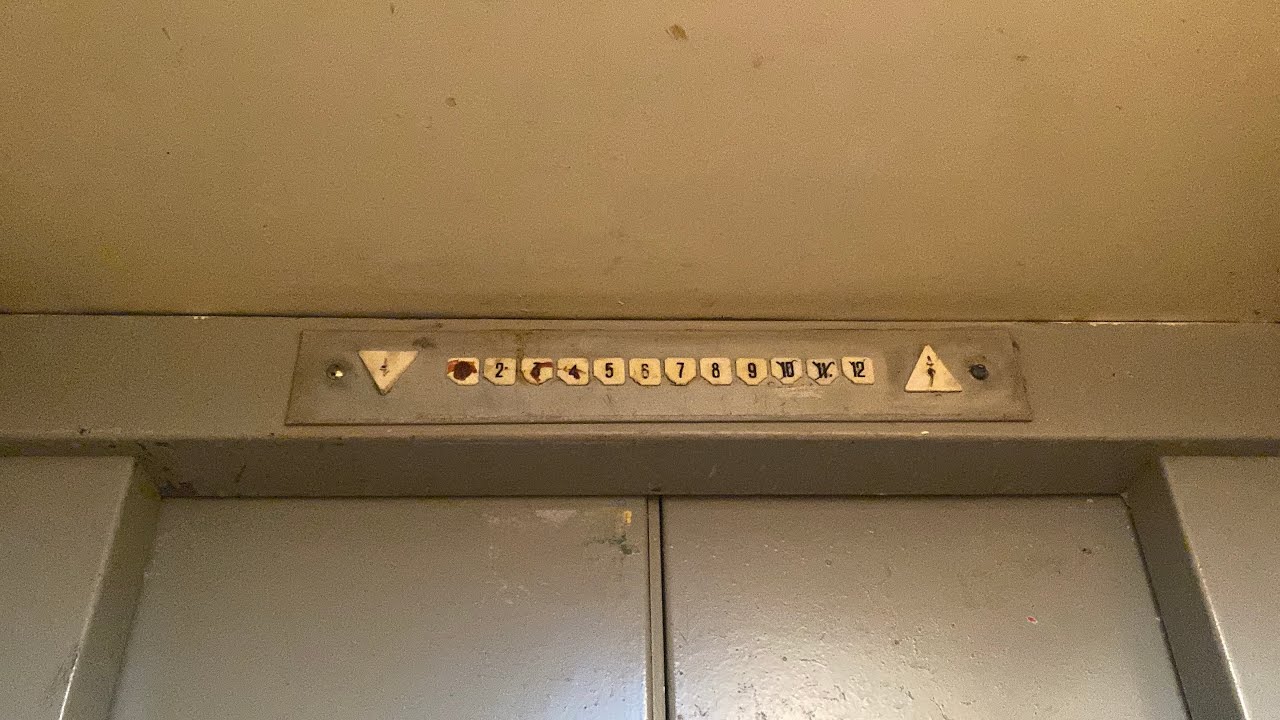 ЛИФТ МЛЗ 1990Г! (Г.Петрозаводск ул. Лесной 27)