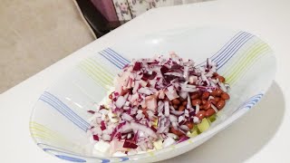 ВМЕСТО оливье!Действительно ВКУСНЫЙ салат НОВИНКА!Мужчины съедают его первым и просят добавки!