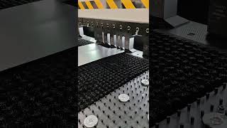 Smart tech,simple operation.#sheetmetal #bendingmachine #cnc #pressbrake #automaticequipment
