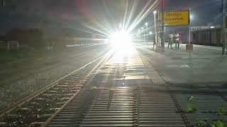 Mahamana Express 22417 22418 12560 12559 Varanasi To New Delhi via jaunpur Sultanpur Avm Lucknow 