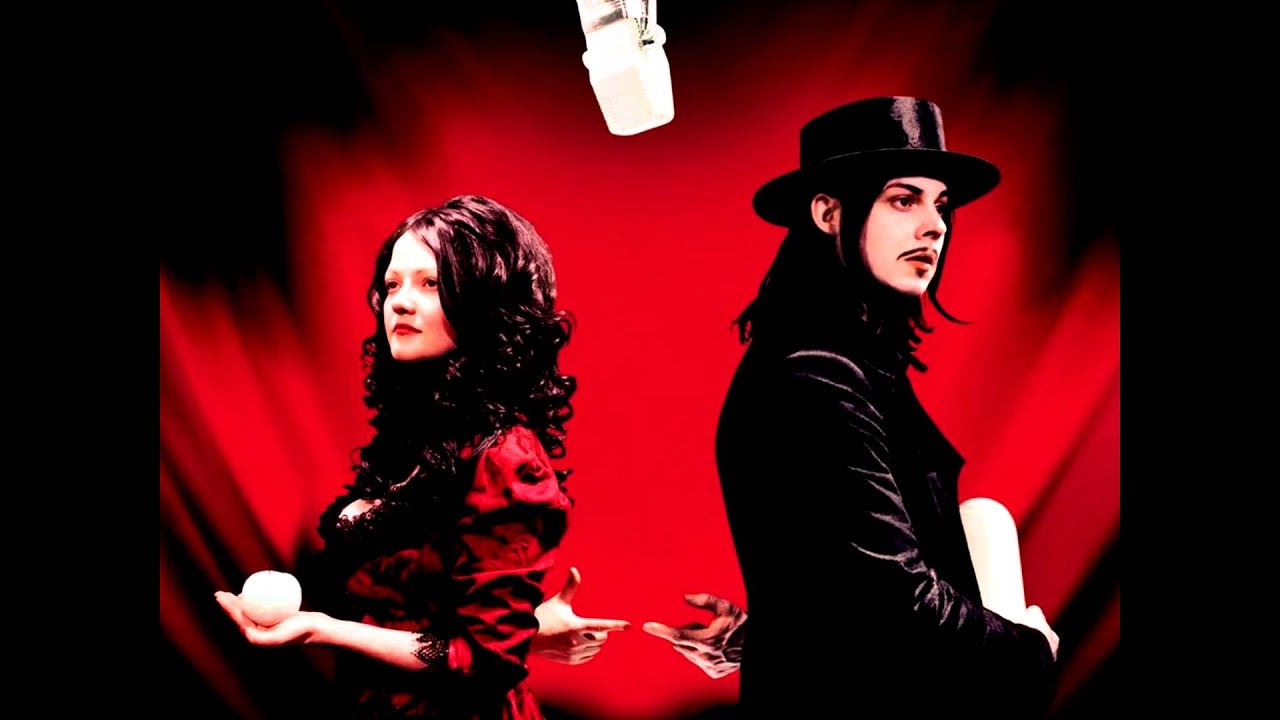 The White Stripes Live Under Blackpool Lights The White Stripes - Jolene (Live under Blackpool lights) (HD) - YouTube
