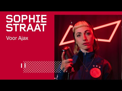 VOOR AJAX - Sophie Straat