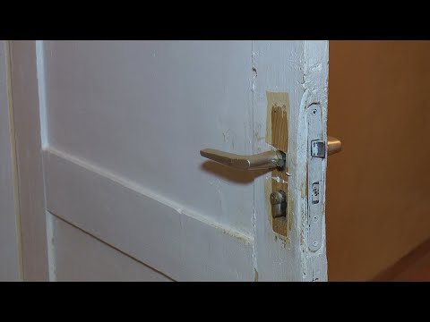 Video: Vai atslēgas jāatstāj slēdzenēs?