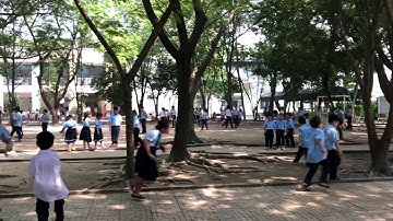 Sân chơi tại trường Tiểu học Giồng Ông Tố, Quận 2