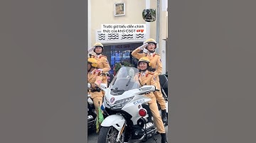 Các anh chị công an cùng dàn moto chụp ảnh ở chợ Bến Thành  #congannhandan #canhsatgiaothong #short