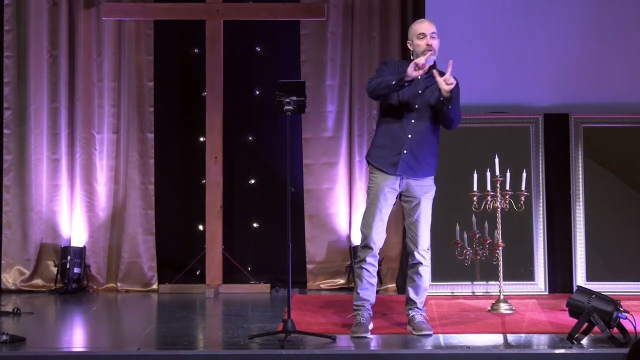 Schomal überleit... - Christentum: Eine Religion, die Frauen benachteiligt? | Christian Defila