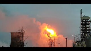 Epic flare at Grangemouth refinery 🏭🔥