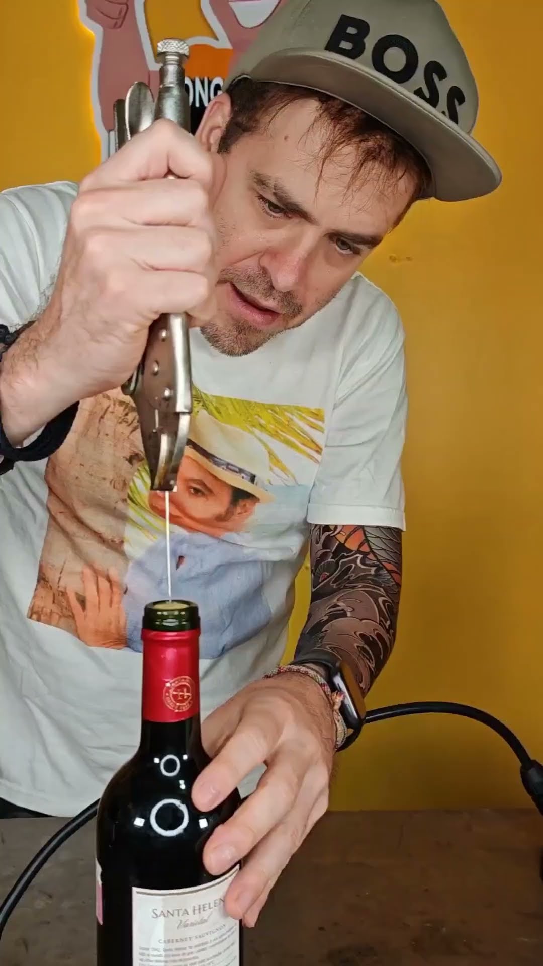 #lifehack to open the wine bottle
