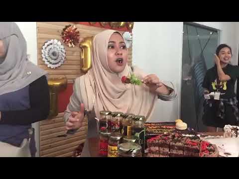 Cik Piah SURIA FM Percik Wangi WOW katanyerrr - YouTube