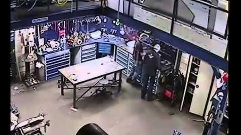 Дошутился с баллончиком
