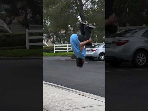 Video: Siapa yang melakukan aksi skateboard dalam mengilapkan kubus?