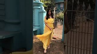 Sakshi Chaudhary Teases in Super Hot Yellow Dress