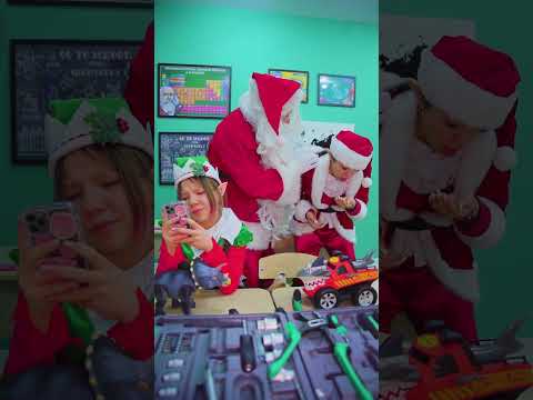 Видео: Santa's Elf School! #funny #trending #santa