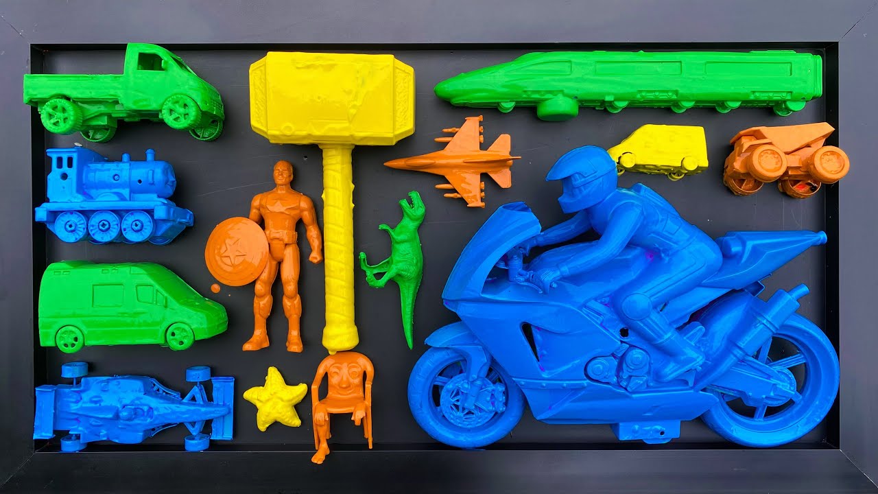 Membersihkan mainan mobil mobilan,mobil formula,kereta cepat,motor balap,pesawat tempur,dinosaurus 