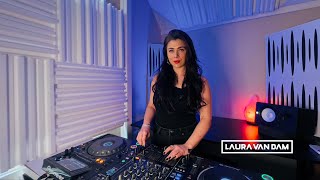 Laura van Dam - Capture Radio 001 (Melodic Techno / Progressive House / Trance)