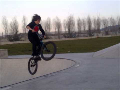 luis tamayo mini edit bmx