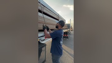 Chains and binders! #389peterbilt #truck #flatbed #trucking #peterbilt #steel #lowtrucks  #slammed