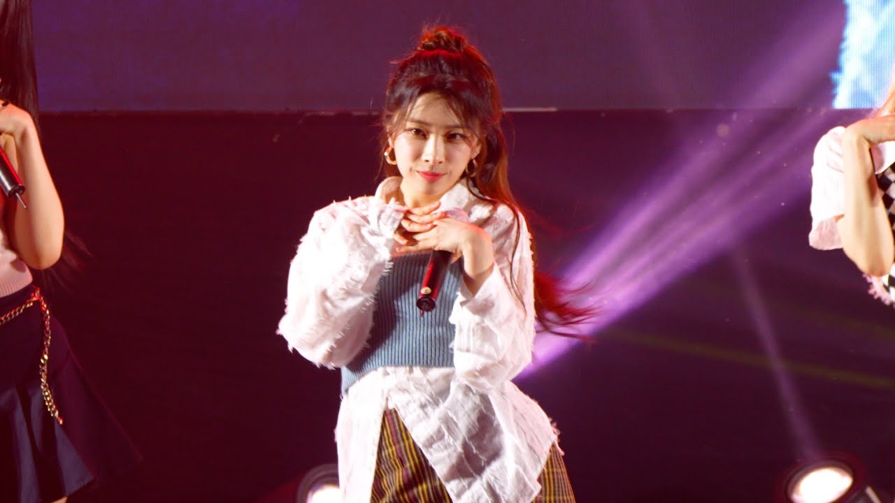 230506 로켓펀치 윤경 'FLASH' 직캠 진주 Like Spring 토요일 밤 4k 60p