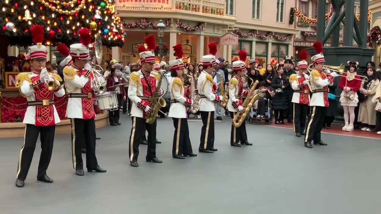 2025/11/13　TDLバンド④　※クリスマス・バージョン（ドリル演奏あり）