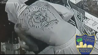 Police looking for man with distinct tattoo who reportedly stole multiple items in East Arlington