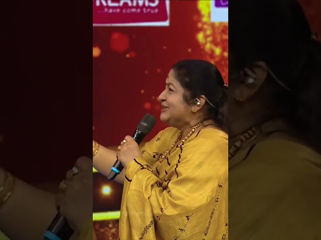 Some Epic Moments🥰🎶l K S Chithra l Shreya Ghoshal class=