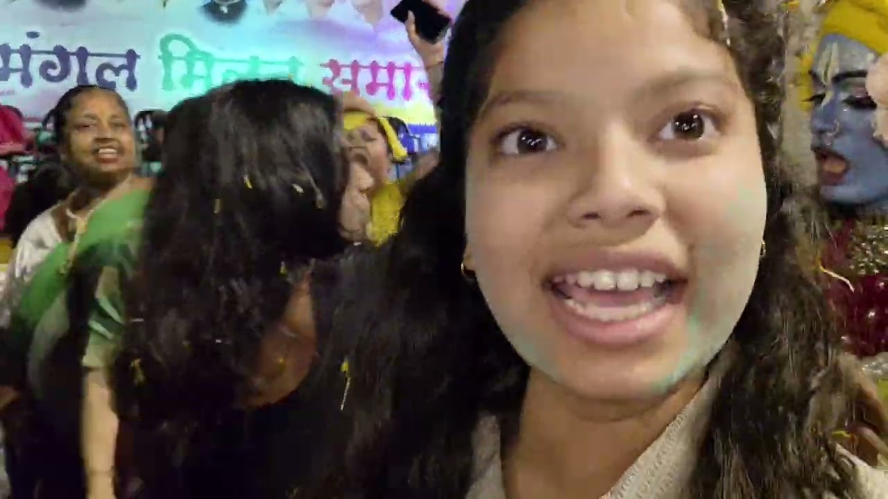 यह है फूलों की होली हमारे यहां की 😁♥️#trending #funny #2मुखी #dancevideo #comedy 