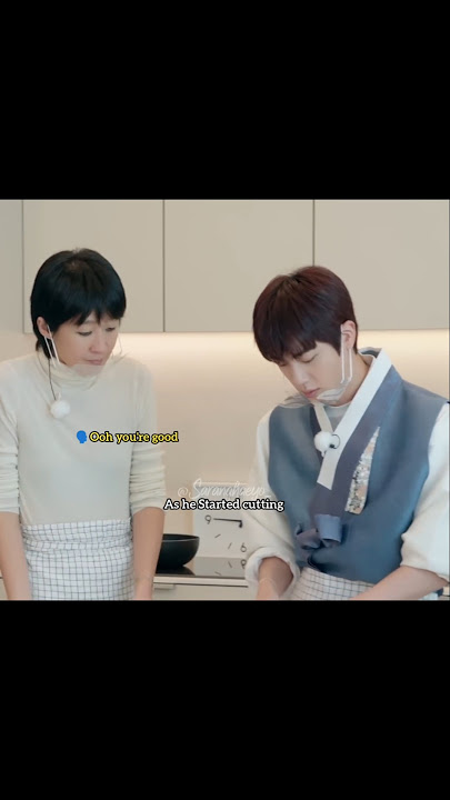 Jin impressed an Army's Mom with his knife skill🔥🤭🤣