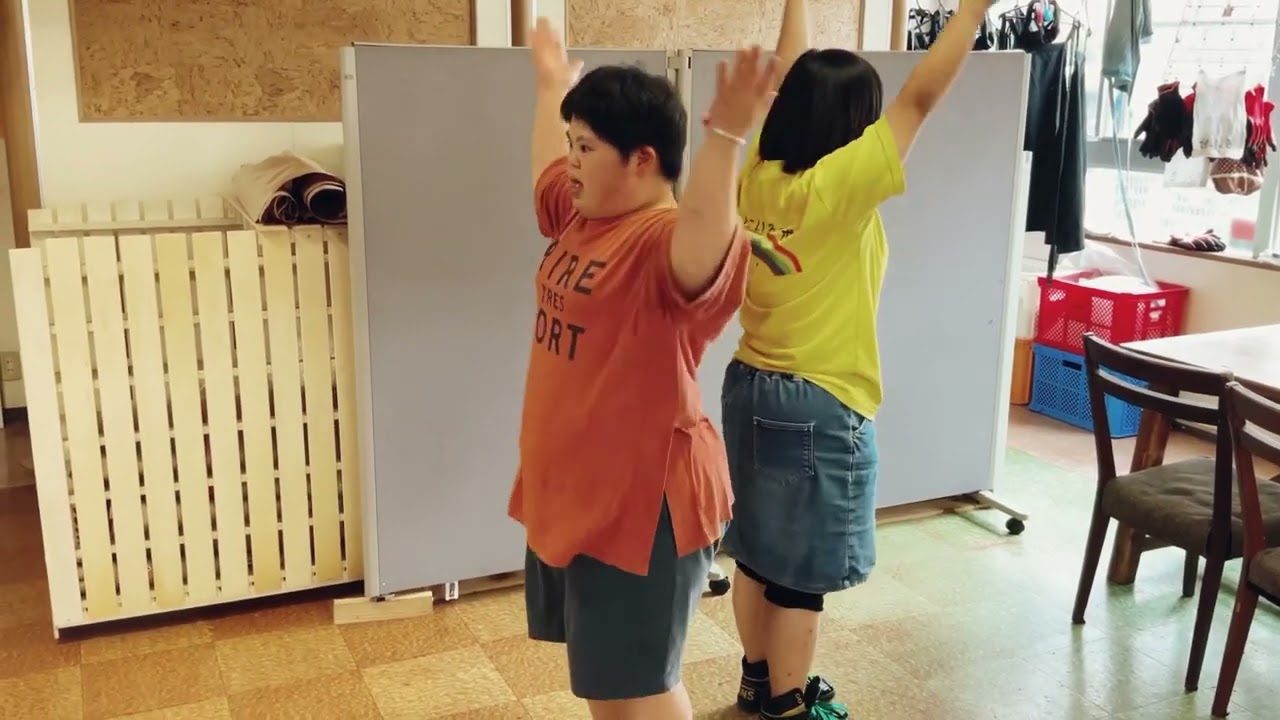 マル・マル・モリ・モリ！ダンス