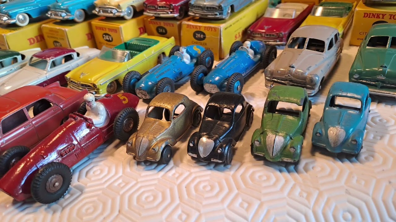VIDEO No 1161 - Preview of my collection of Dinky Toys made in