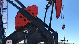 POZO EXTRACCION PETROLEO EN MALARGÜE. MENDOZA ARGENTINA