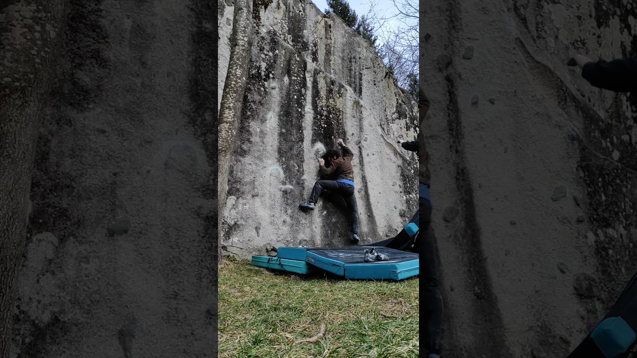 "IL CUGINO DI HIRO"??? blocco nr.5 settore curva Val DAONE