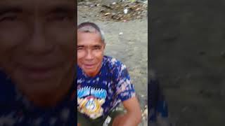 Pemandangan pantai hila/romang