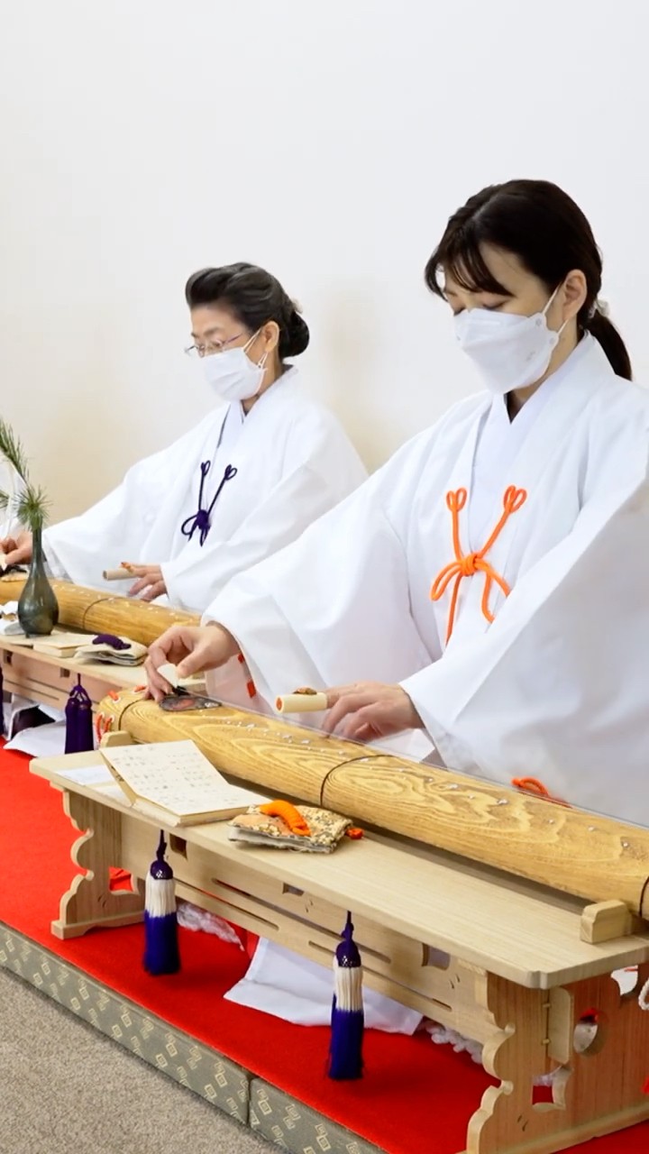 大本教　二弦琴　八雲琴　爪　琴　骨？ 四国中央市の文化財 「二絃琴（八雲琴）創始者 中山琴主遺品（琴、琴譜