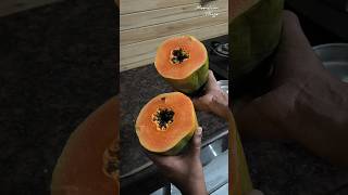 Short Papaya With Seeds