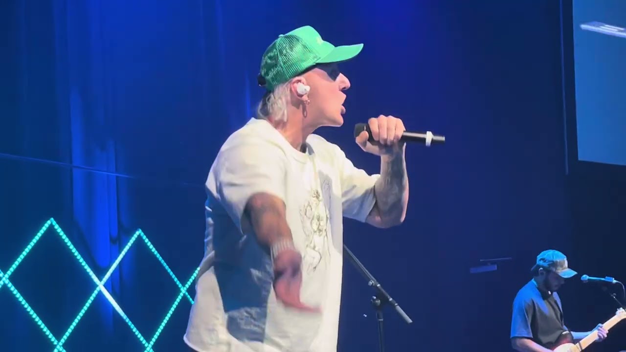 Bodie singing Liar Liar