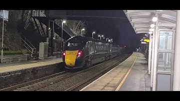 class 800 departing keynsham