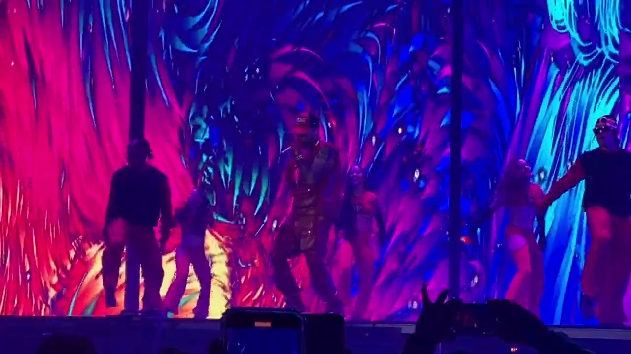 Rauw Alejandro - Tattoo (Live in Chicago 2022)