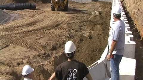 Bronco 30H Installation - colossal size segmental retaining wall system