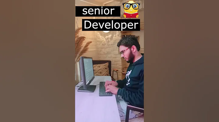 Senior VS Junior 😂 | Funny Developer | Short 🔥 - DayDayNews