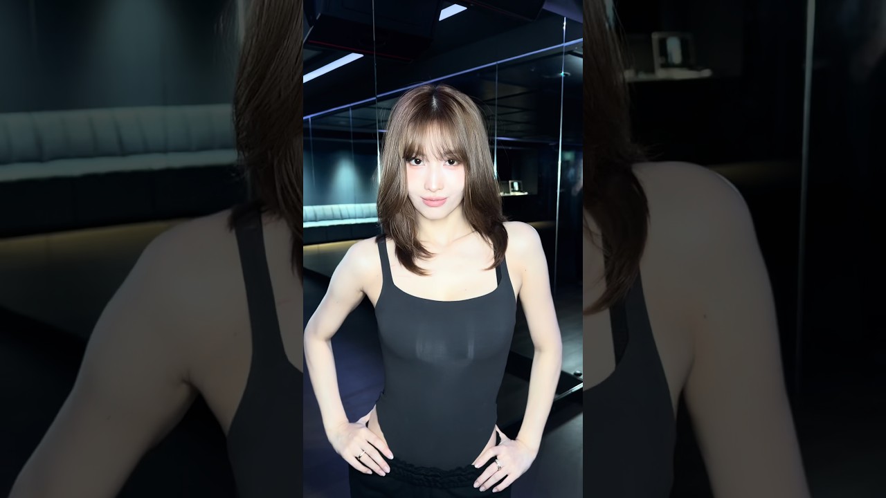 🫦💦 #TWICE #트와이스 #MOMO #모모 #JYPark #박진영 #WET @JYPark