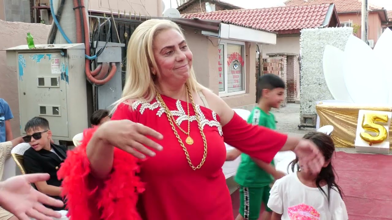 Tennurun 50ci yas gunu