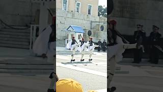 ΕωζΩνες👌Προεδρική Φρουρά τελετή αλλαγής#greece #history #travel #soldier #shorts #trending #life