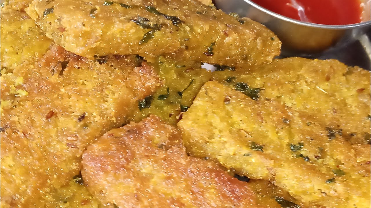 Baccho ke khene pe aaj banae kacche aalu se bhut he tasty snakes 😋🤤