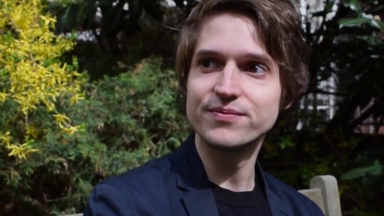 Benedict Wells over Het einde van de eenzaamheid - deel 1 - YouTube